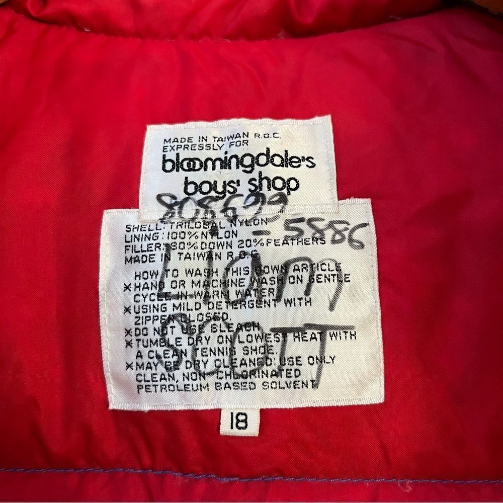 Marty McFly Puffer Vest - Back To The Future 80s - Picture 6 of 9